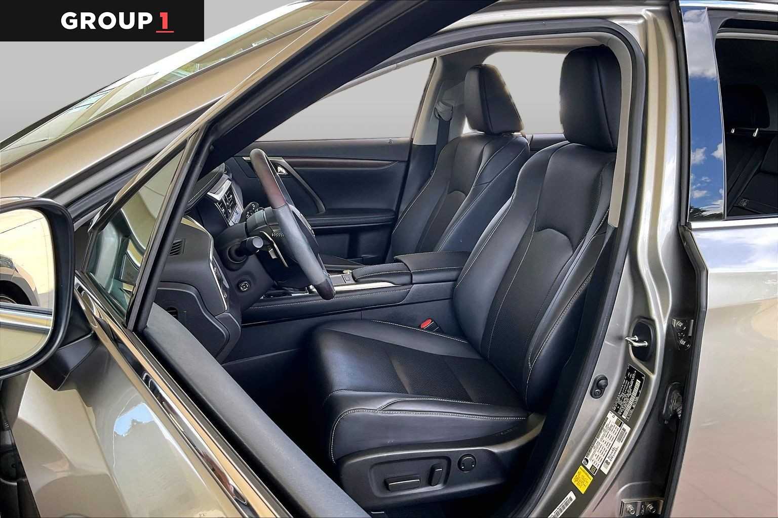 Certified Used 2020 Atomic Silver Lexus  image 7