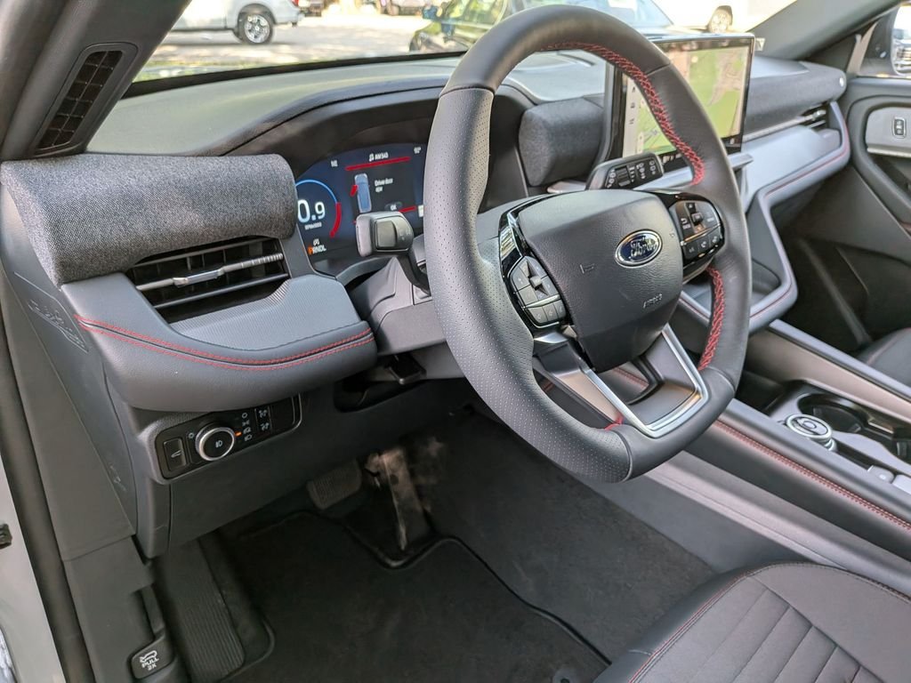 New 2026 Space White Metallic Ford ST-Line image 37