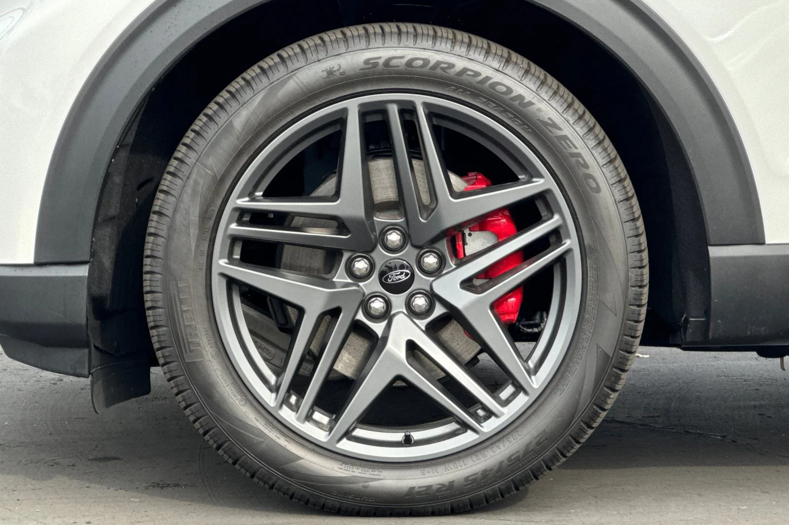 2026 Ford Explorer ST - Photo 34