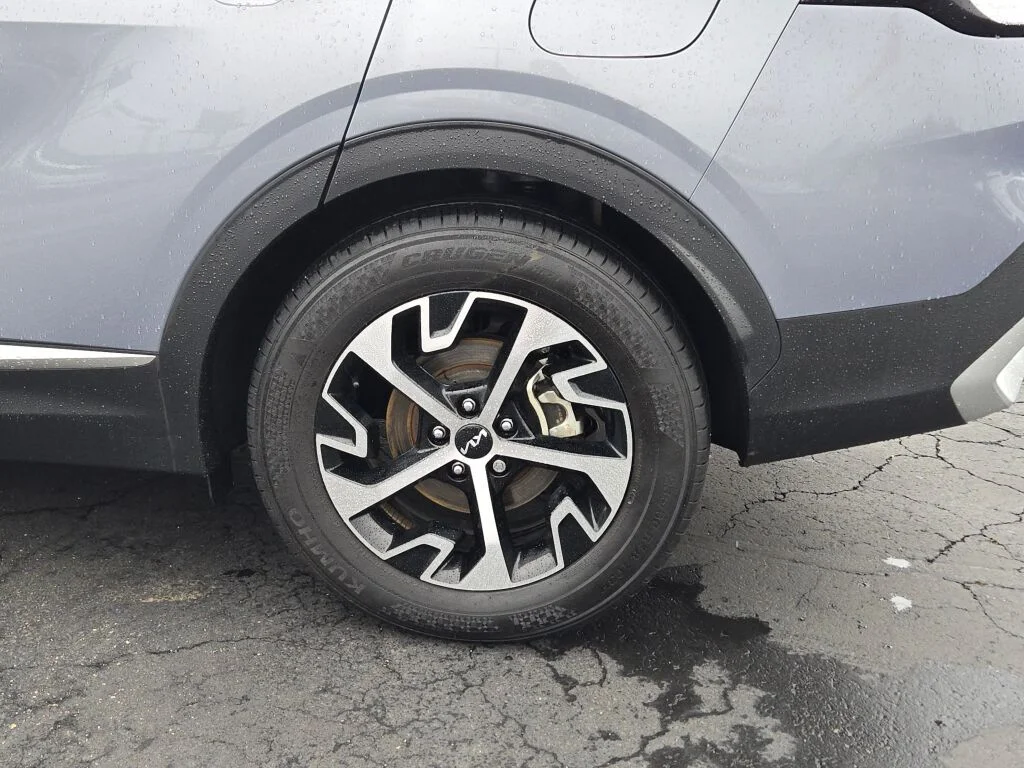 2024 Kia Sportage EX - Photo 16