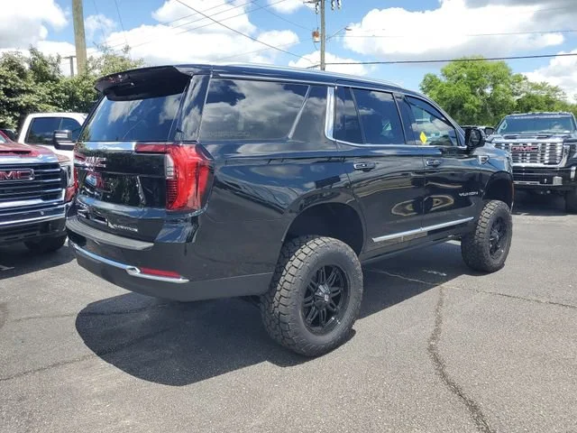 New 2026 Onyx Black GMC Elevation image 4