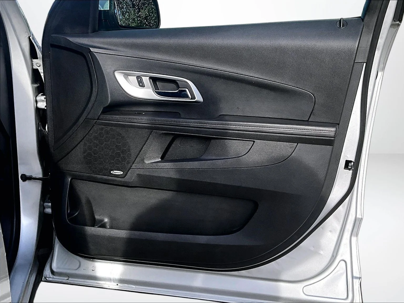 Used 2017 Silver Chevrolet LT image 25