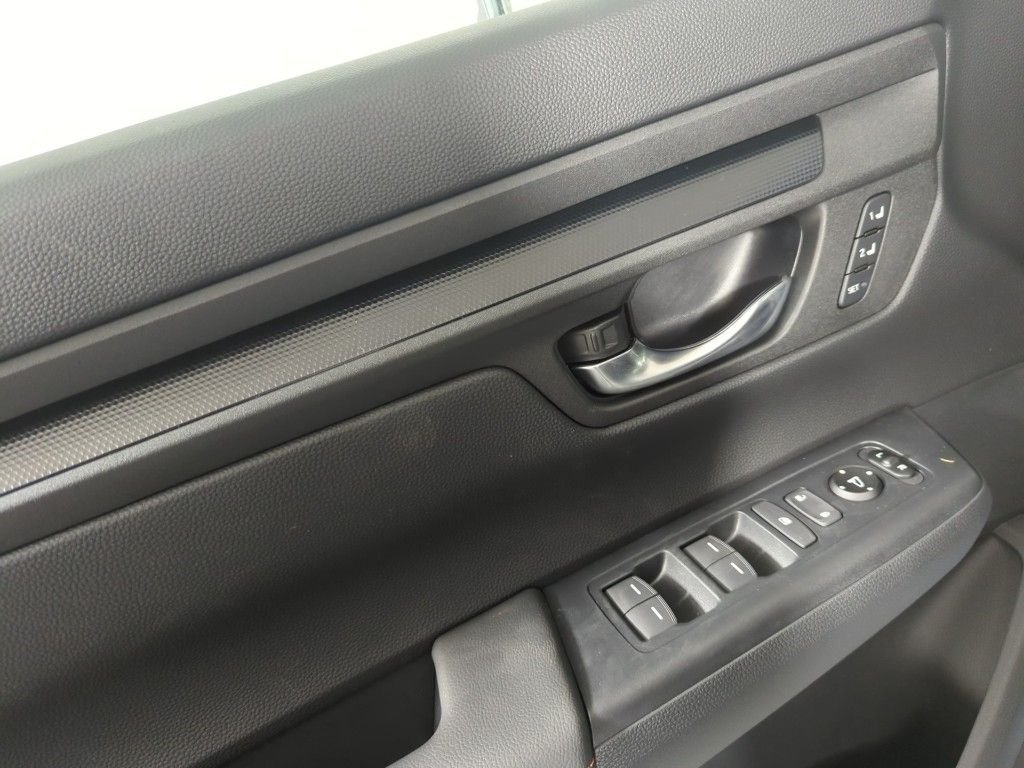 2025 Honda CR-V Sport-L - Photo 13