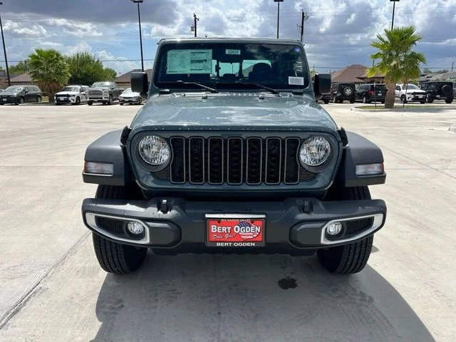 New 2026 Anvil Clear-Coat Exterior Paint Jeep Sport image 2