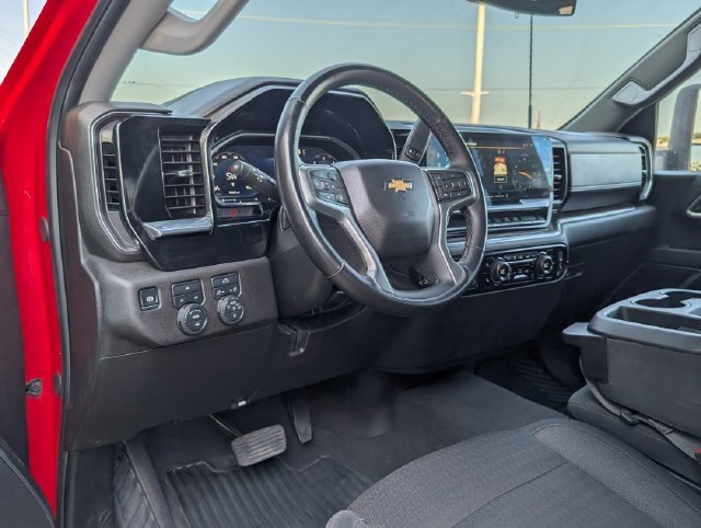 2025 Chevrolet Silverado 2500HD LT - Photo 5