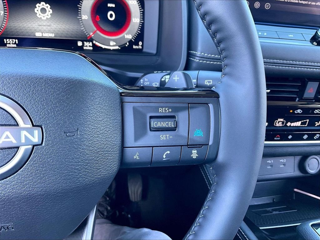 Used 2025 Gun Metallic Nissan Platinum image 23