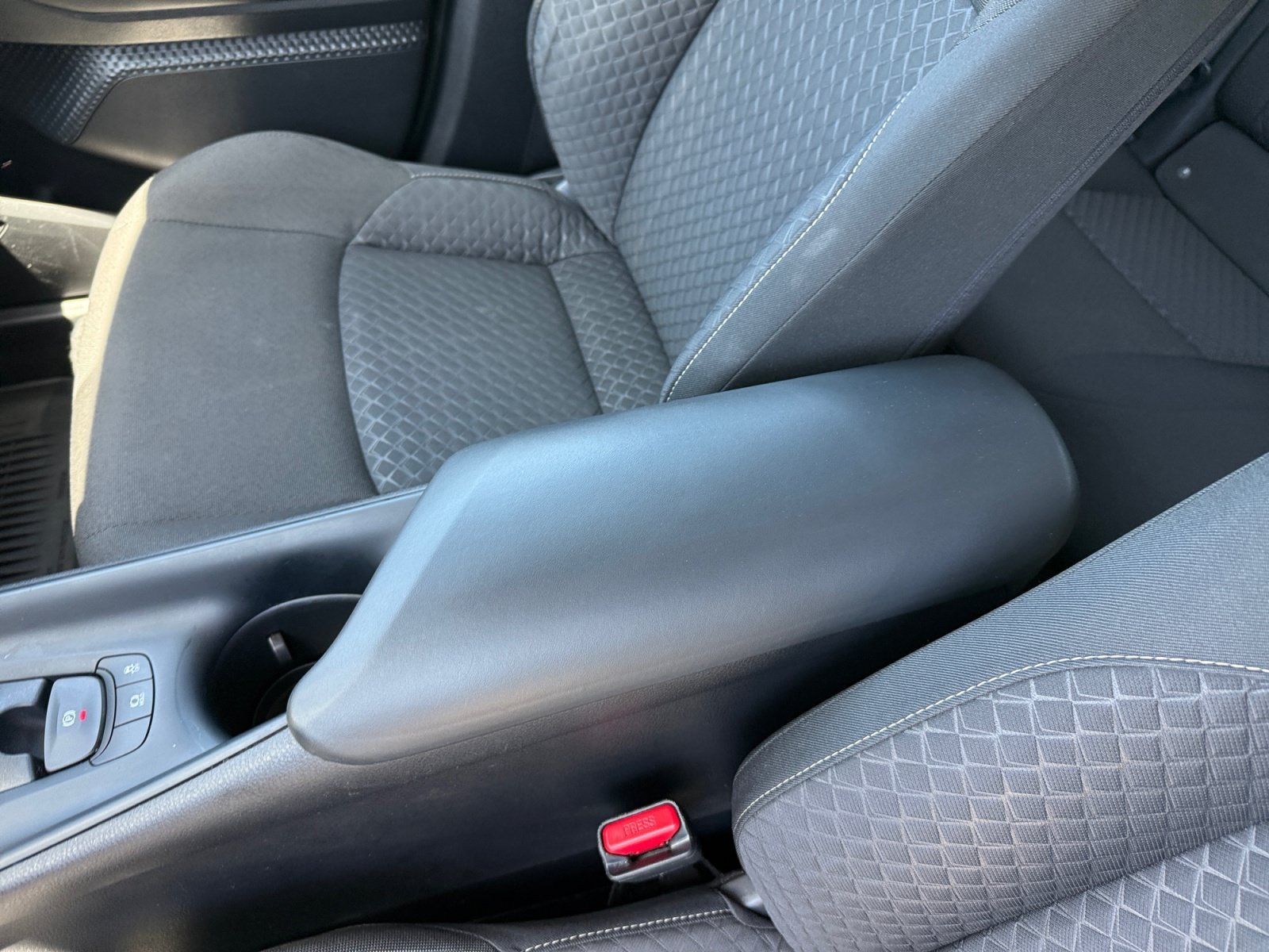 Used 2021 Bronze Toyota LE image 14