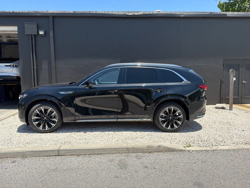 Certified Used 2025 Black Mazda 3.3 Turbo S Premium image 4