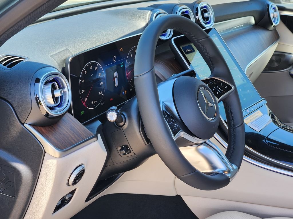 New 2027 Verde Silver Metallic Mercedes-Benz GLC 300 4MATIC® image 13