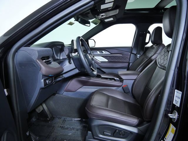 Used 2025 Black Ford Platinum image 16