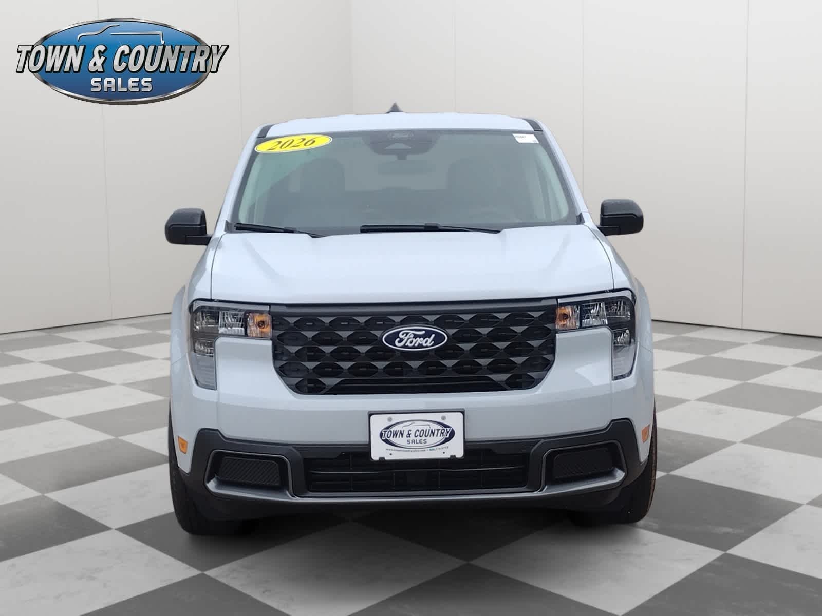 New 2026 Space White Metallic Ford XLT image 2