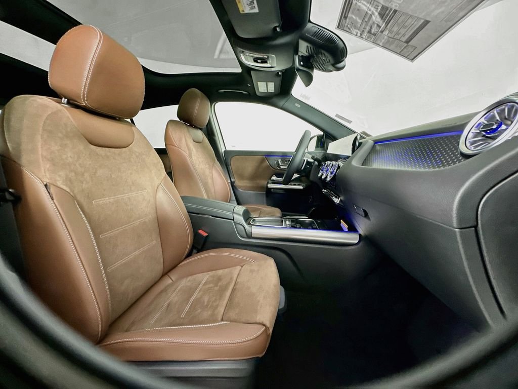 New 2026 Polar White Mercedes-Benz GLA 250 image 30
