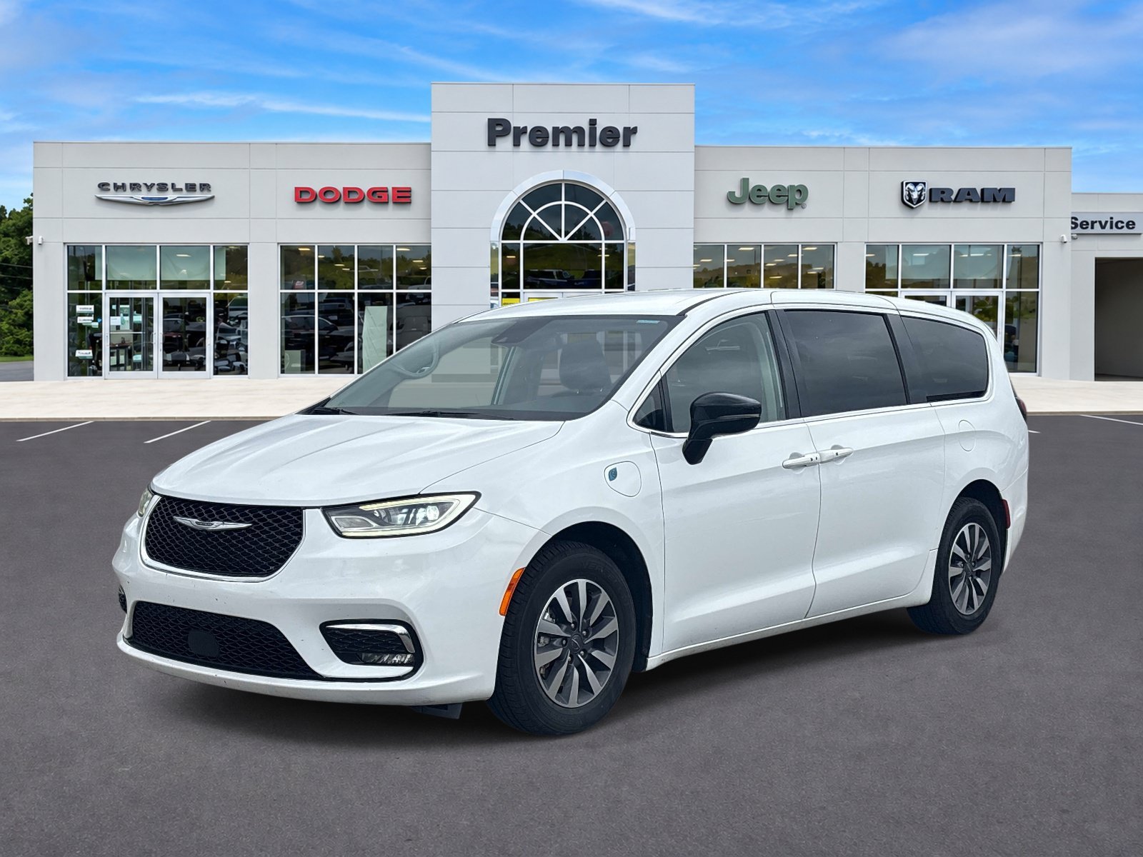2024 Chrysler Pacifica PHEV Select