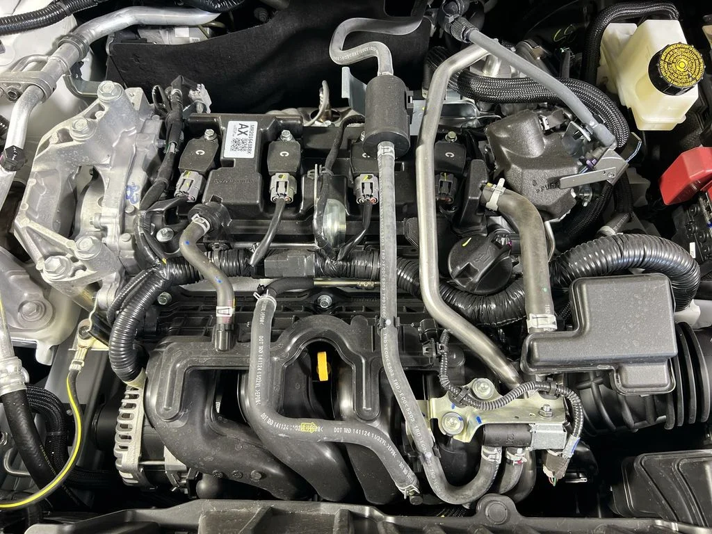 New 2026 White Nissan SR image 17