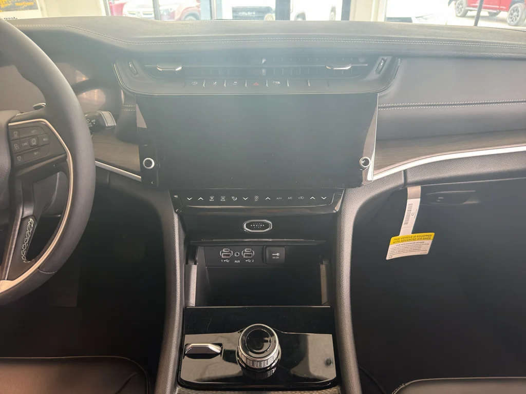 2026 Jeep Grand Cherokee Limited - Photo 16