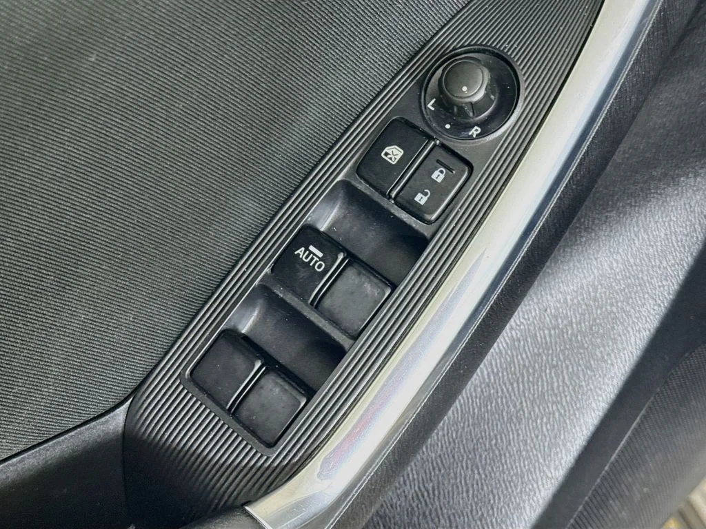 Used 2015 Liquid Silver Mazda Touring image 16