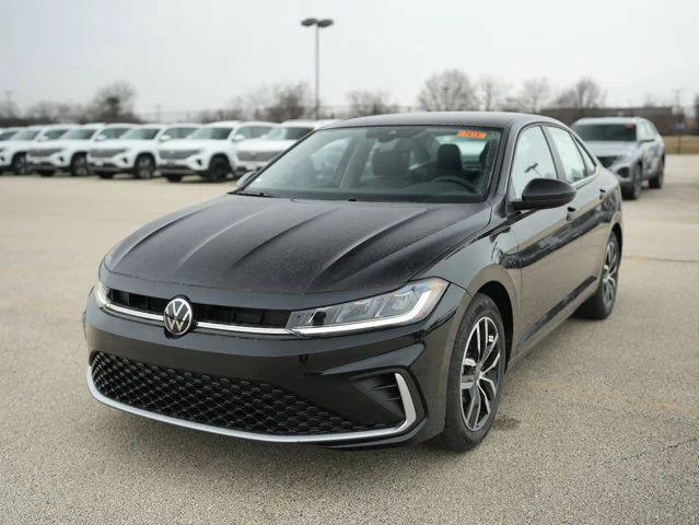 New 2026 Deep Black Pearl Volkswagen 1.5T SE image 4