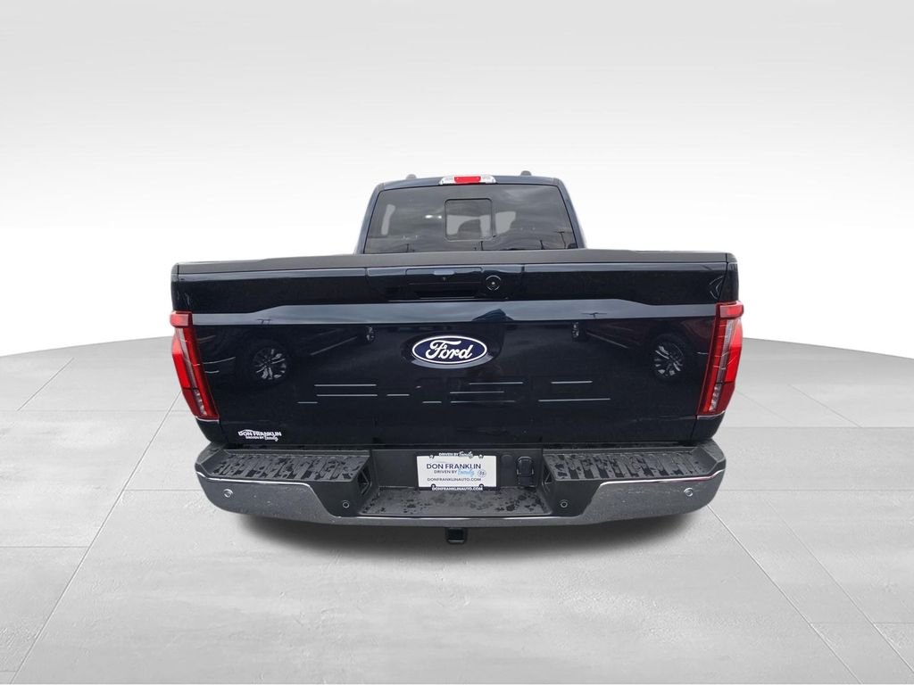 Used 2025 Blue Ford Lariat image 7