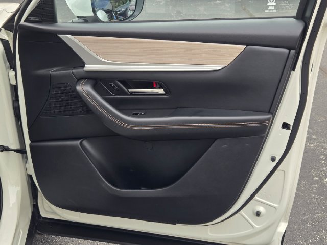 Used 2024 White Mazda Premium image 4