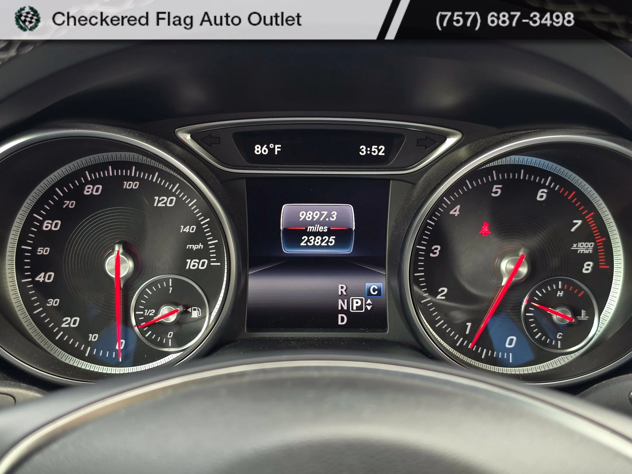 Used 2018 Polar Silver Metallic Mercedes-Benz GLA 250 image 12