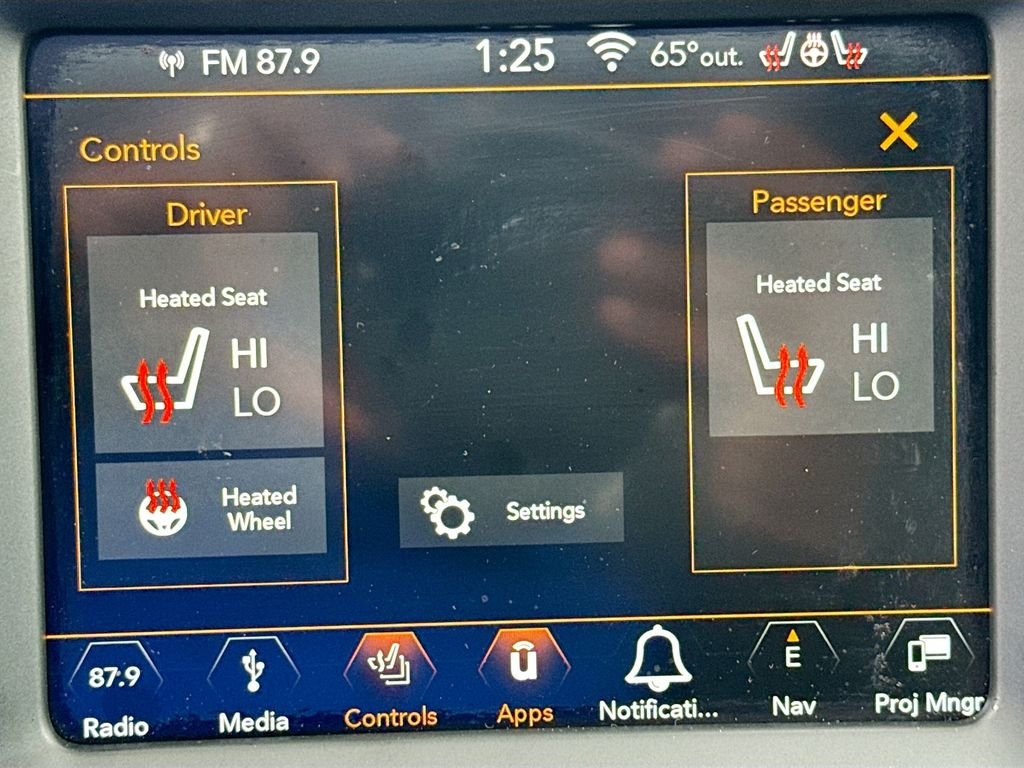 Certified Used 2019 Alpine White Clearcoat Jeep Trailhawk image 20