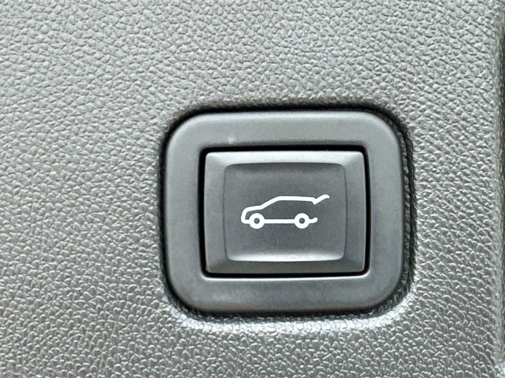 Used 2024 Lakeshore Blue Metallic Chevrolet Premier image 35