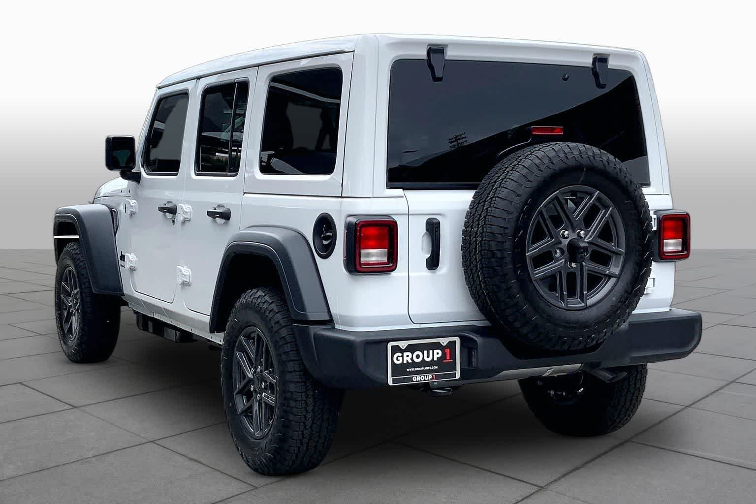 New 2026 Bright White Clear-Coat Exterior Paint Jeep Sport S image 10
