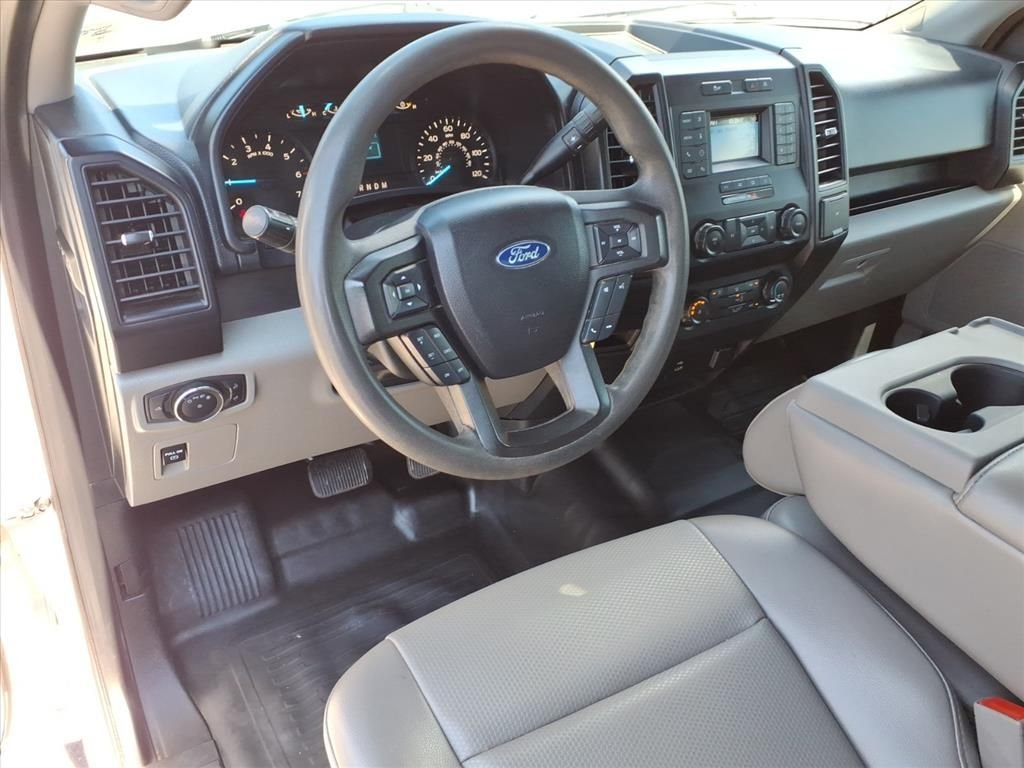 Used 2020 Oxford White Ford XL image 6
