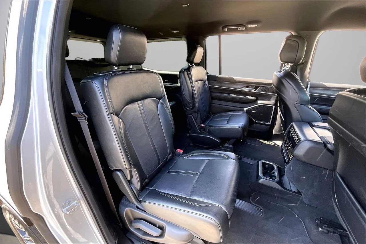 Certified Used 2024 Silver Jeep Series II image 25