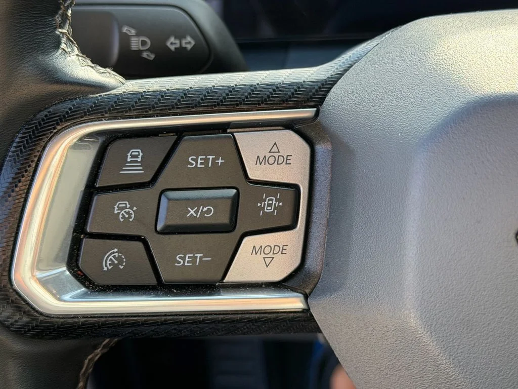 Used 2025 Silver Ford GT Premium image 23