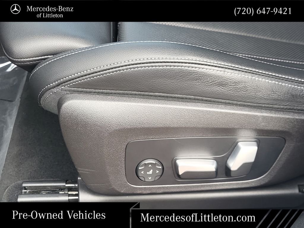 Used 2022 White BMW sDrive30i image 23