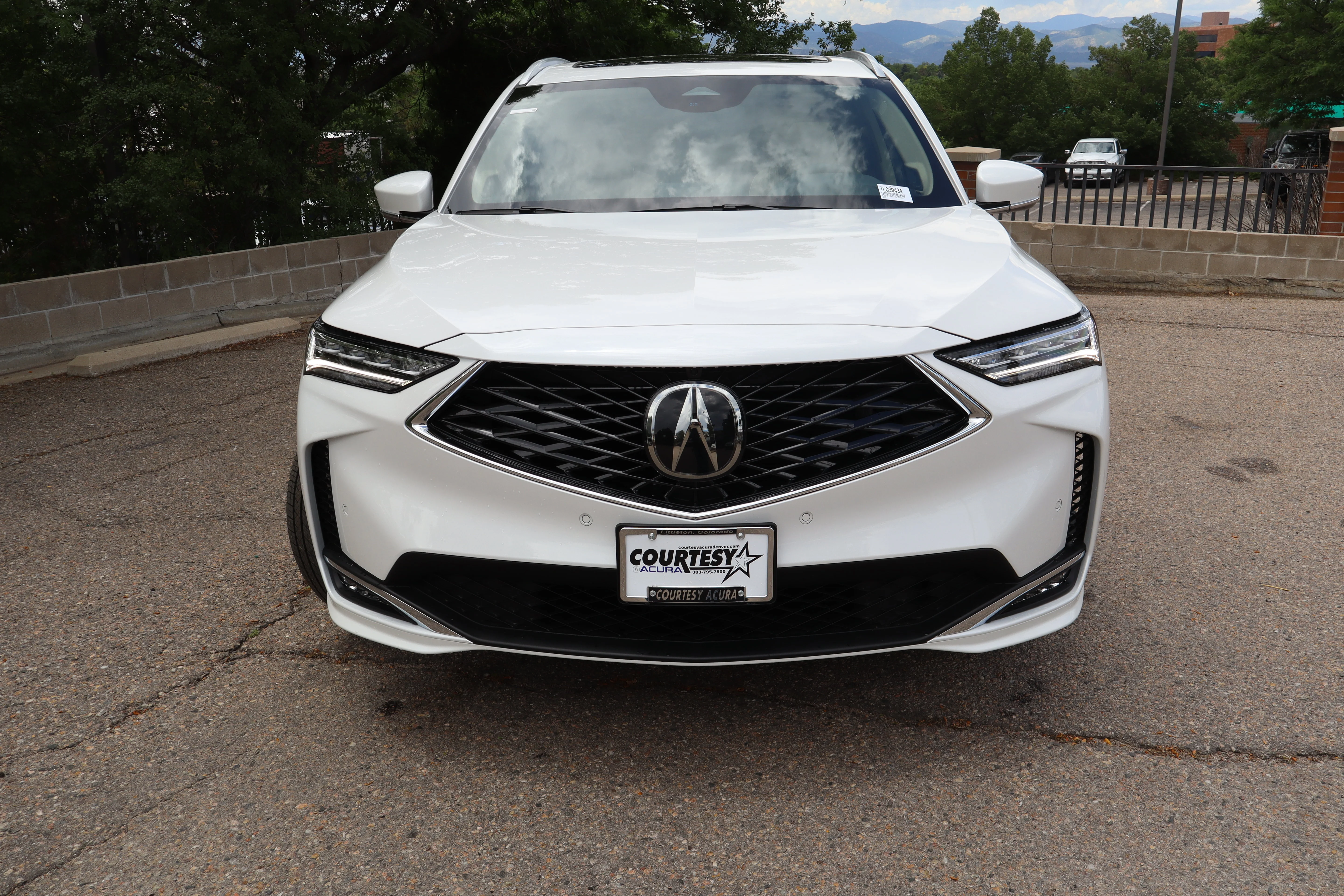 New 2026 Platinum White Pearl Acura w/Advance Package image 2