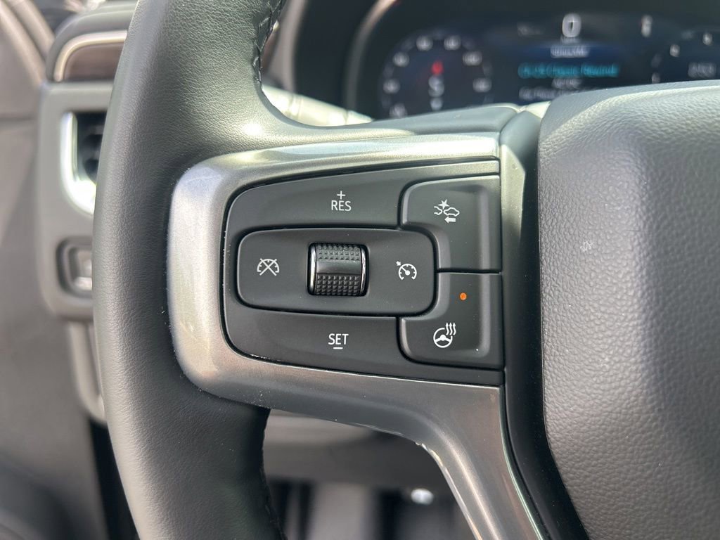 Used 2024 Black Chevrolet Z71 image 27