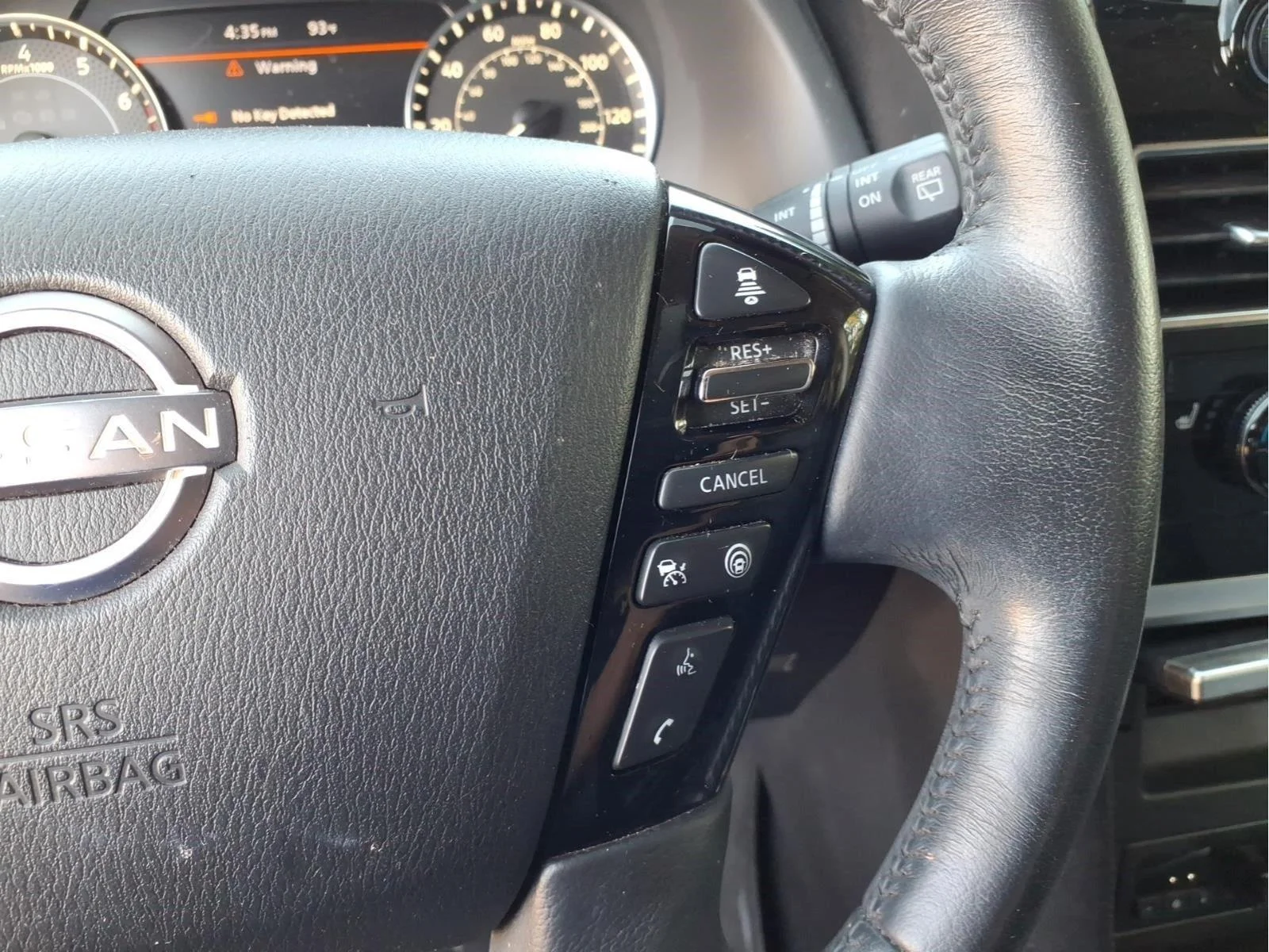 Used 2023  Nissan SV image 22