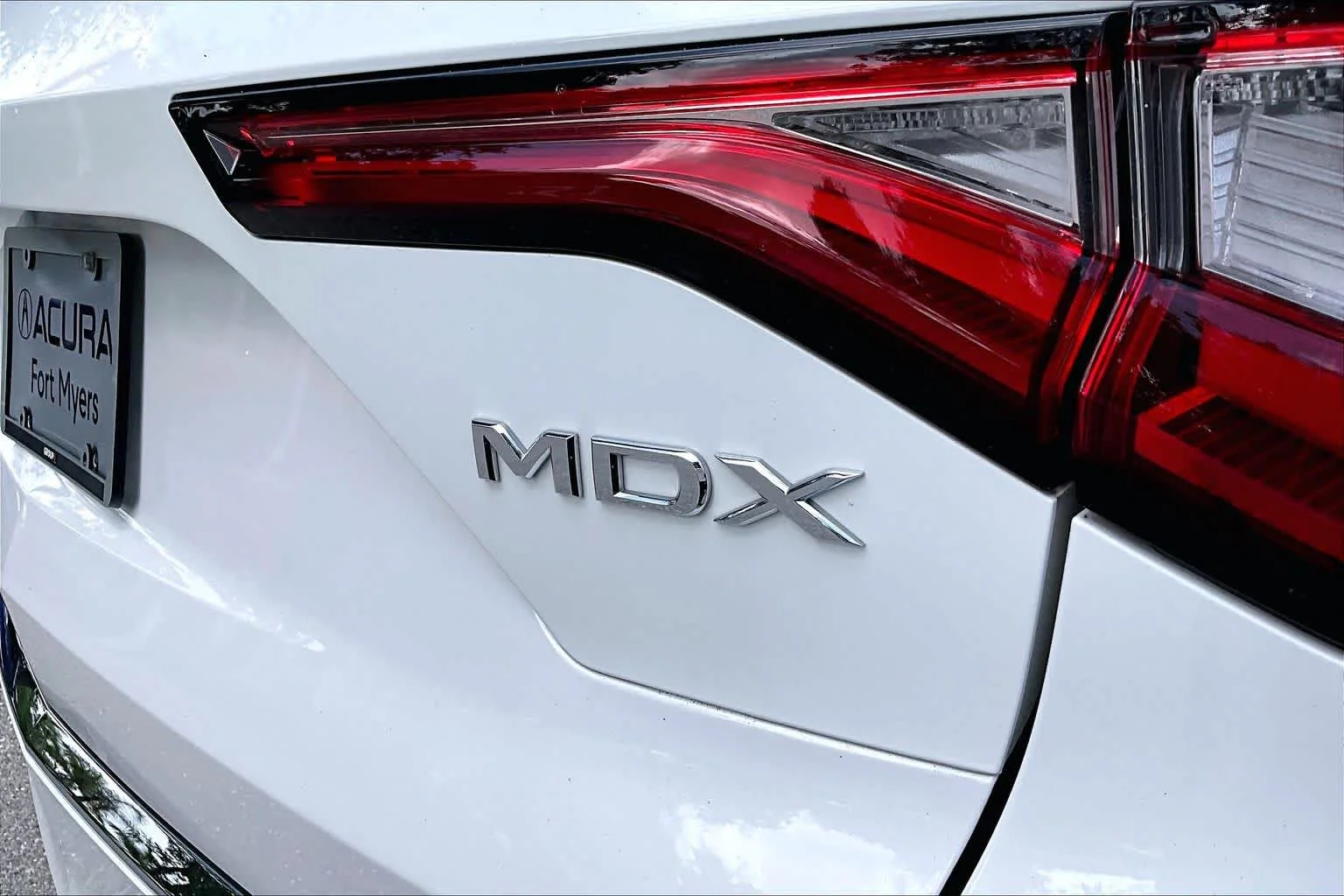 Used 2024 Platinum White Pearl Acura  image 10