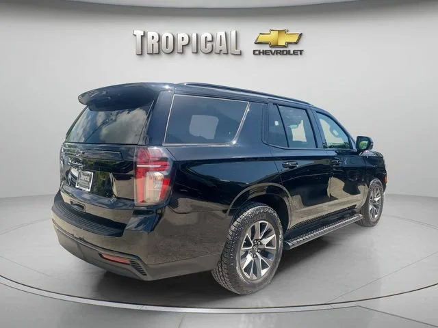Used 2023 Black Chevrolet Z71 image 5