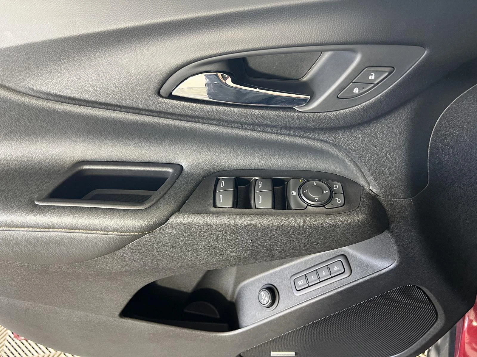 Used 2018 CAJUN RED TINTCOAT Chevrolet Premier image 7