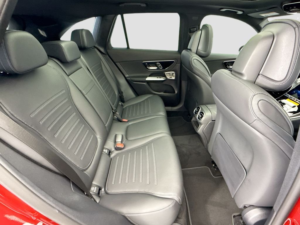 New 2026 Patagonia Red Metallic Mercedes-Benz GLC 300 image 22