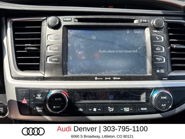 Used 2019 Silver Toyota XLE image 4