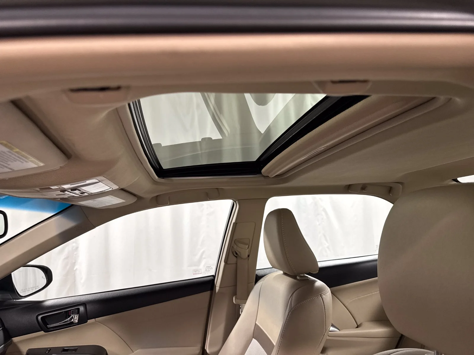 Used 2014 Cypress Pearl Toyota XLE image 21