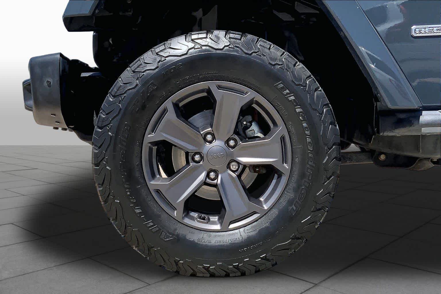 Used 2017 Rhino Clear Coat Jeep Rubicon Recon image 11