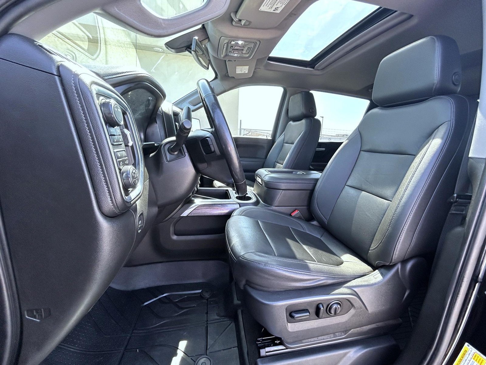 2021 Chevrolet Silverado 1500 LTZ - Photo 11