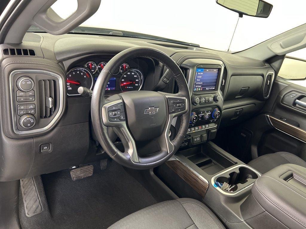 Used 2022 Black Chevrolet RST image 3