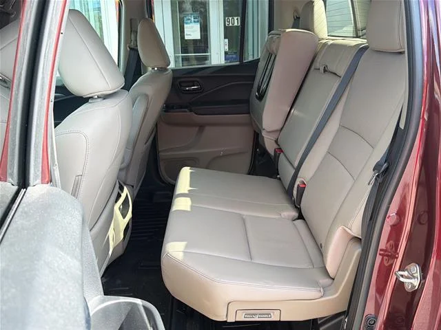 Used 2019 Deep Scarlet Pearl Honda  image 7