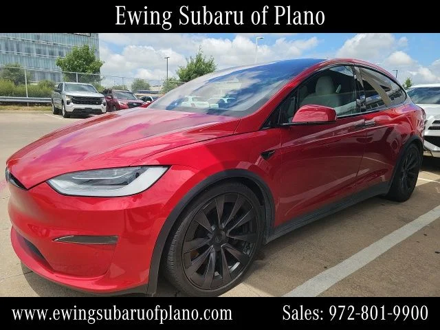 Used 2022 Red Tesla Plaid image 2