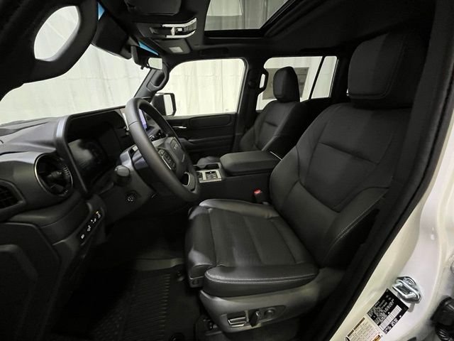 New 2027 Wind Chill Pearl <sup>1</sup> Toyota  image 9