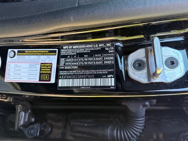 Certified Used 2025 Black Mercedes-Benz GLE 450e image 33