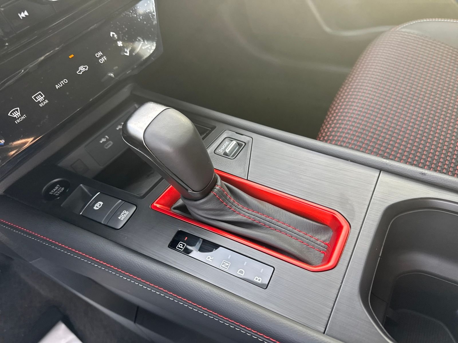 New 2026 Nissan Kicks SR 4D Sport Utility