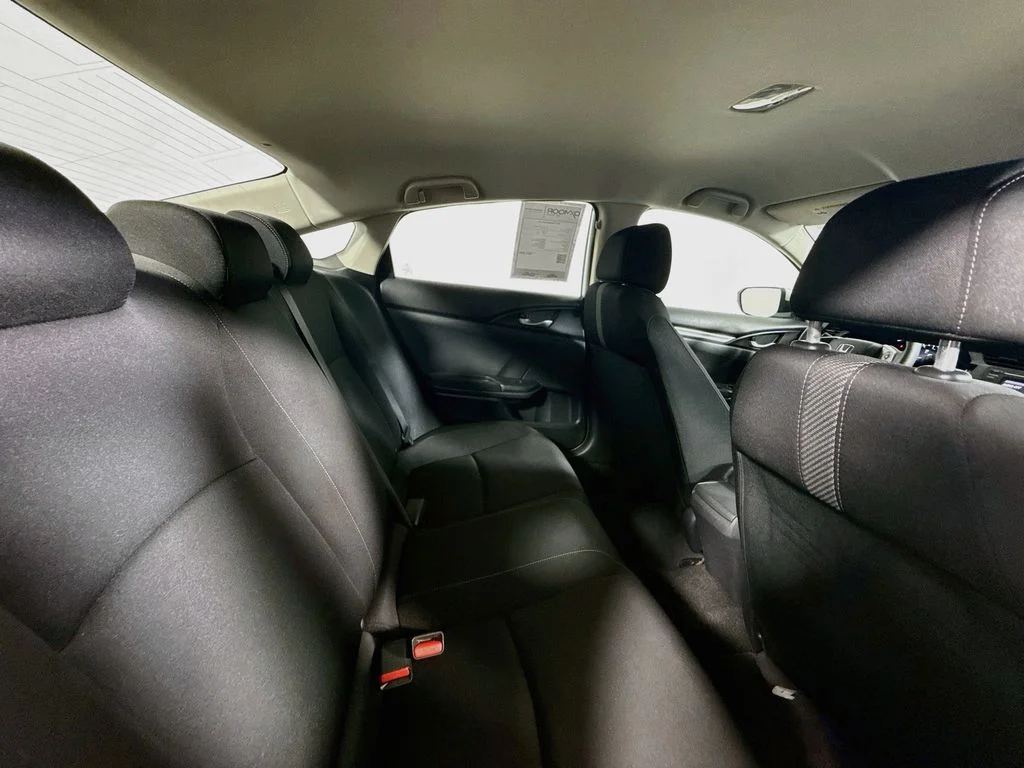 Used 2017 Lunar Silver Metallic Honda LX image 24