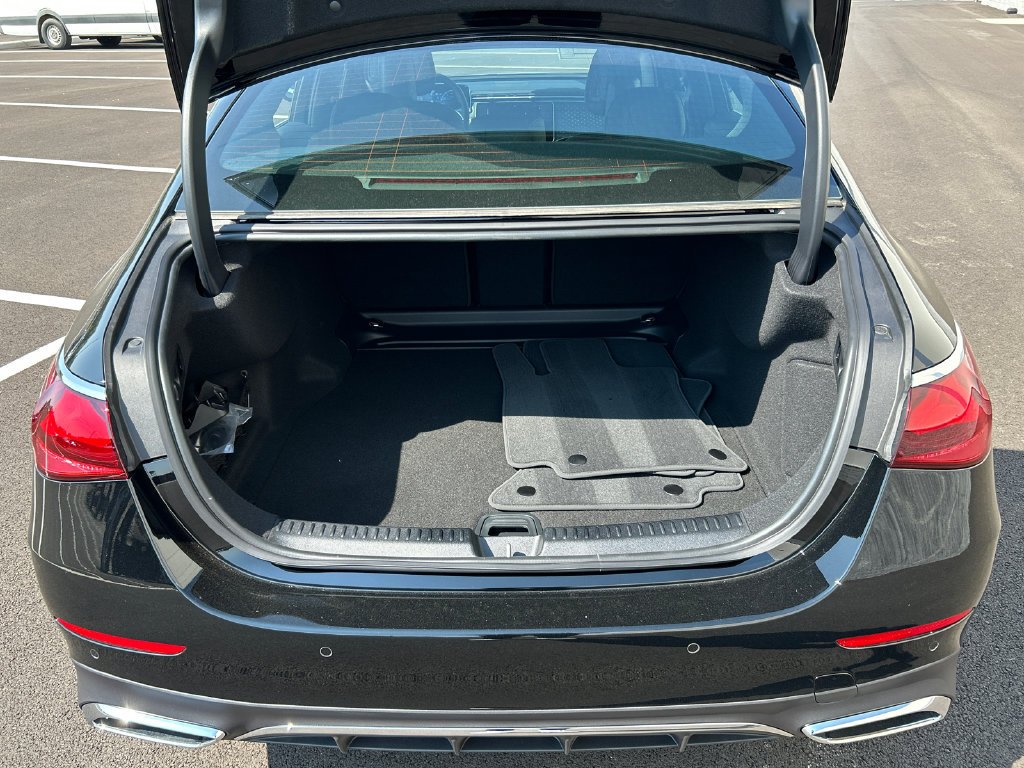 New 2026 Black Mercedes-Benz E 350 image 44